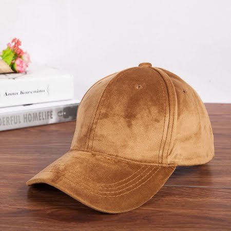 Gorra Visera Larga Glam En Terciopelo Camel - Imagen 2