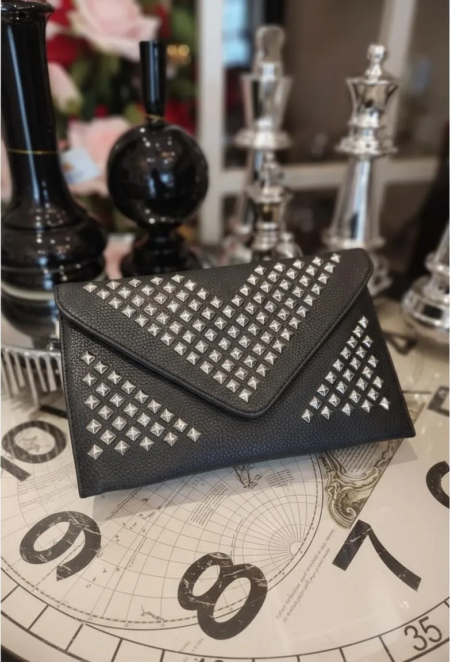 ✨ Mini Clutch Rock Chic – Actitud y Estilo ✨ - Imagen 5