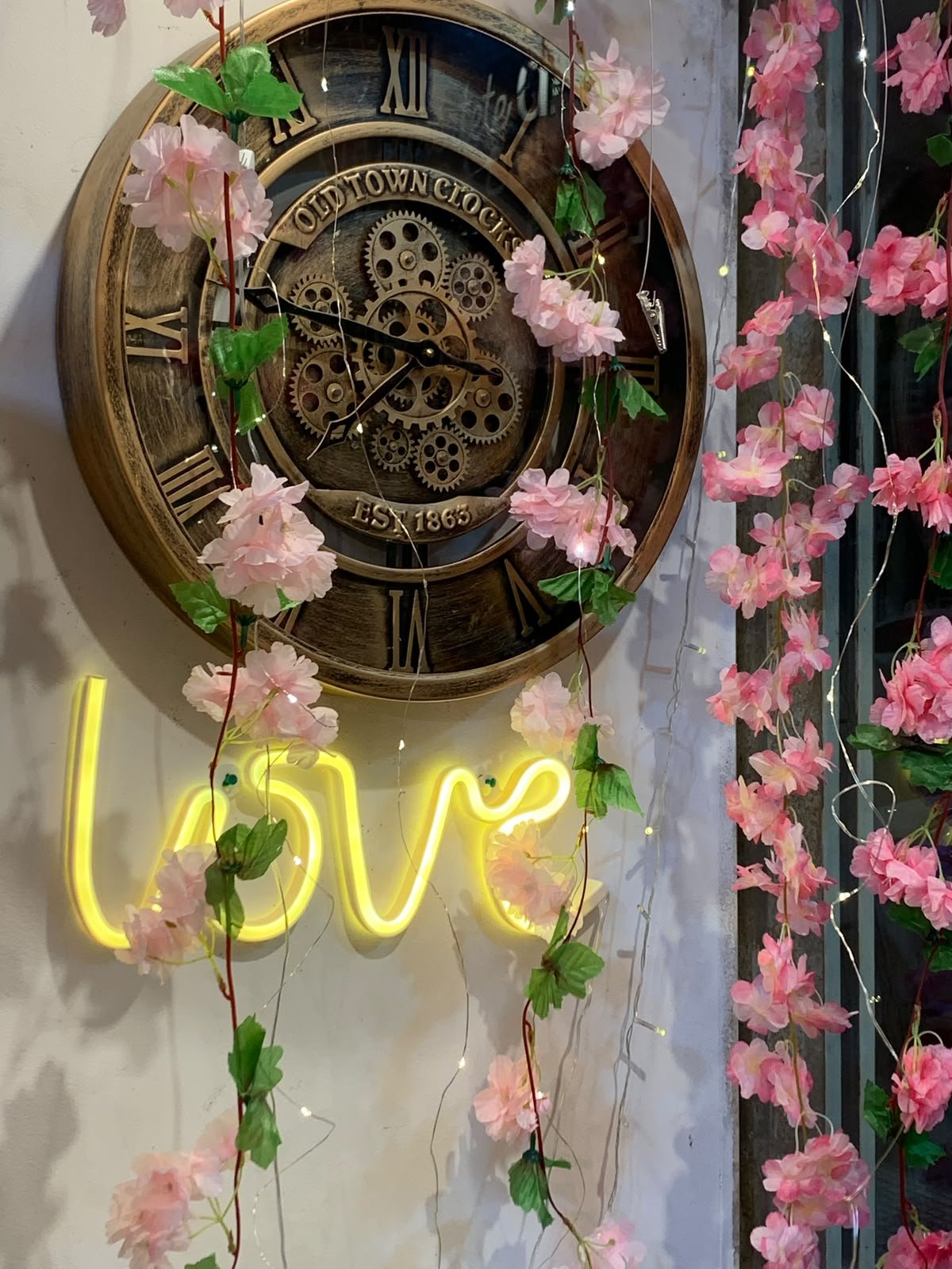 💛 LOVE · Cartel Luminoso LED · Luz Amarilla - Imagen 2