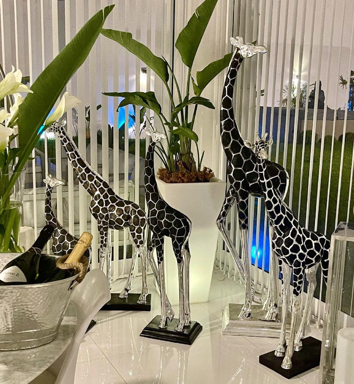 🦒 Escultura Jirafa · La Elegancia de Mirar Más Lejos - Imagen 2