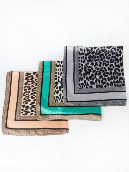 Pañuelo Barbara Animal Print - Imagen 2
