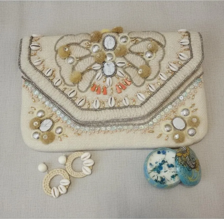 Clutch Sobre Cartera bordado a Mano Andrea - Imagen 3
