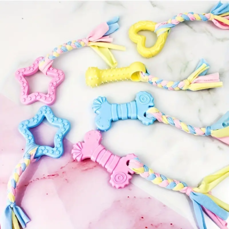 Juguete para Masticar Pets en Forma de Hueso o Corazón con Cuerda Interactiva (1 pieza)